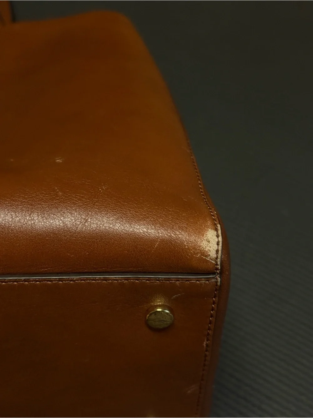 Banana Republic Tan Leather Tote - Picture 3 of 5